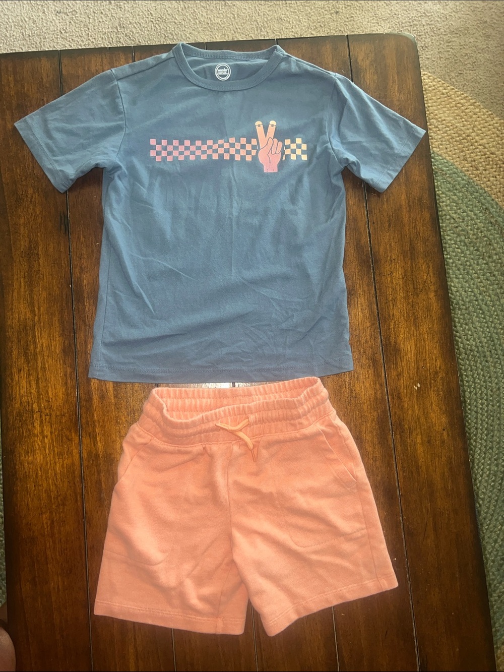 🎉🎉 5 for $20🎉🎉Kids Short-Sleeve Peace Graphic matching set